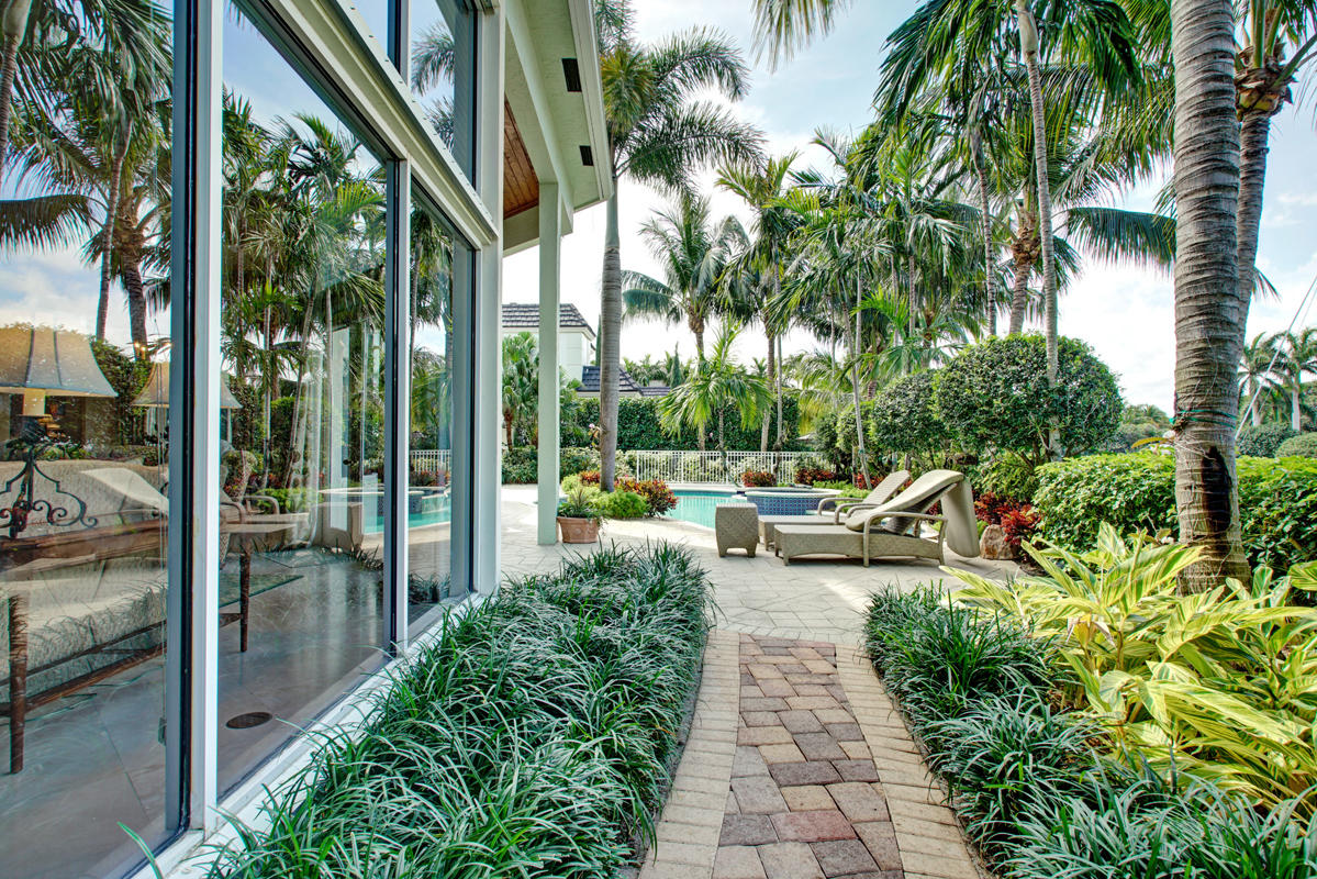 ROYAL PALM YACHT & COUNTRY CLUB - Residential
