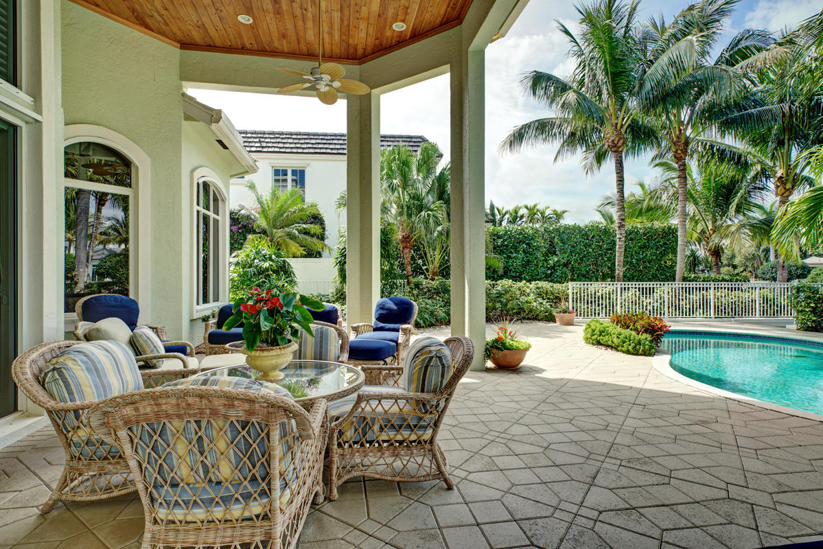 ROYAL PALM YACHT & COUNTRY CLUB - Residential