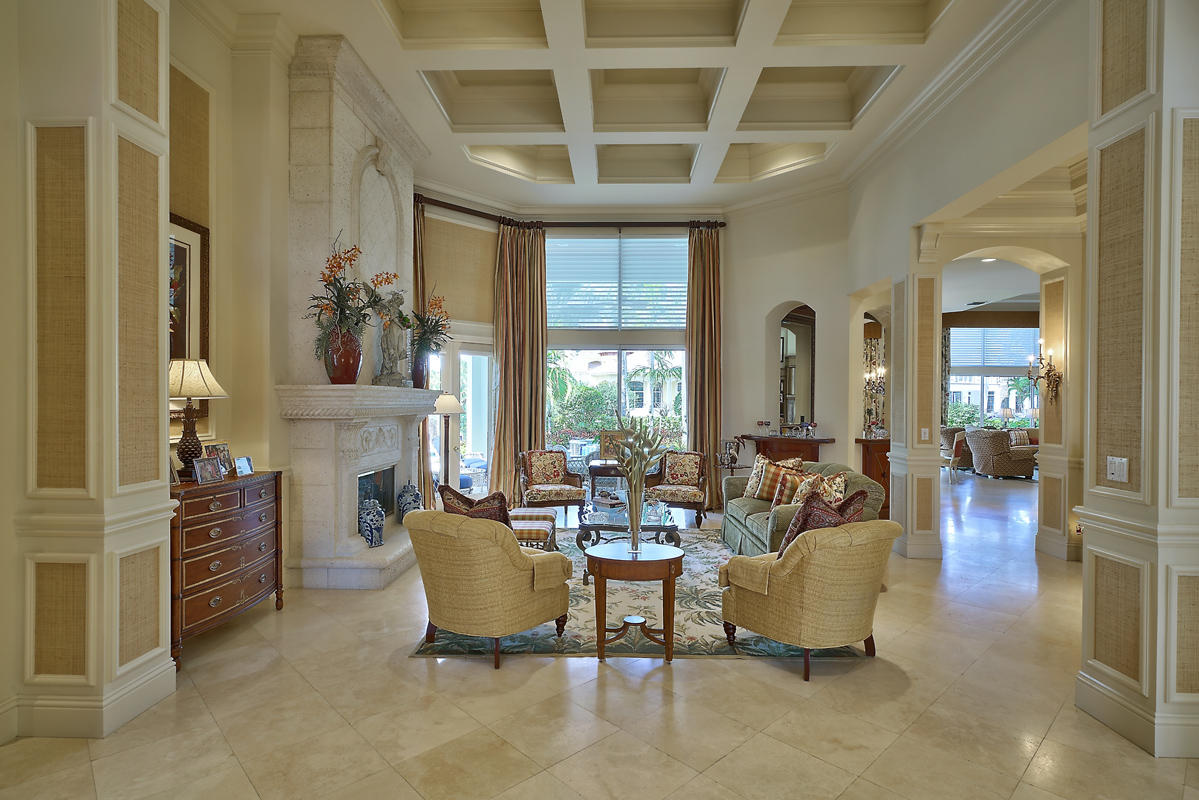 ROYAL PALM YACHT & COUNTRY CLUB - Residential