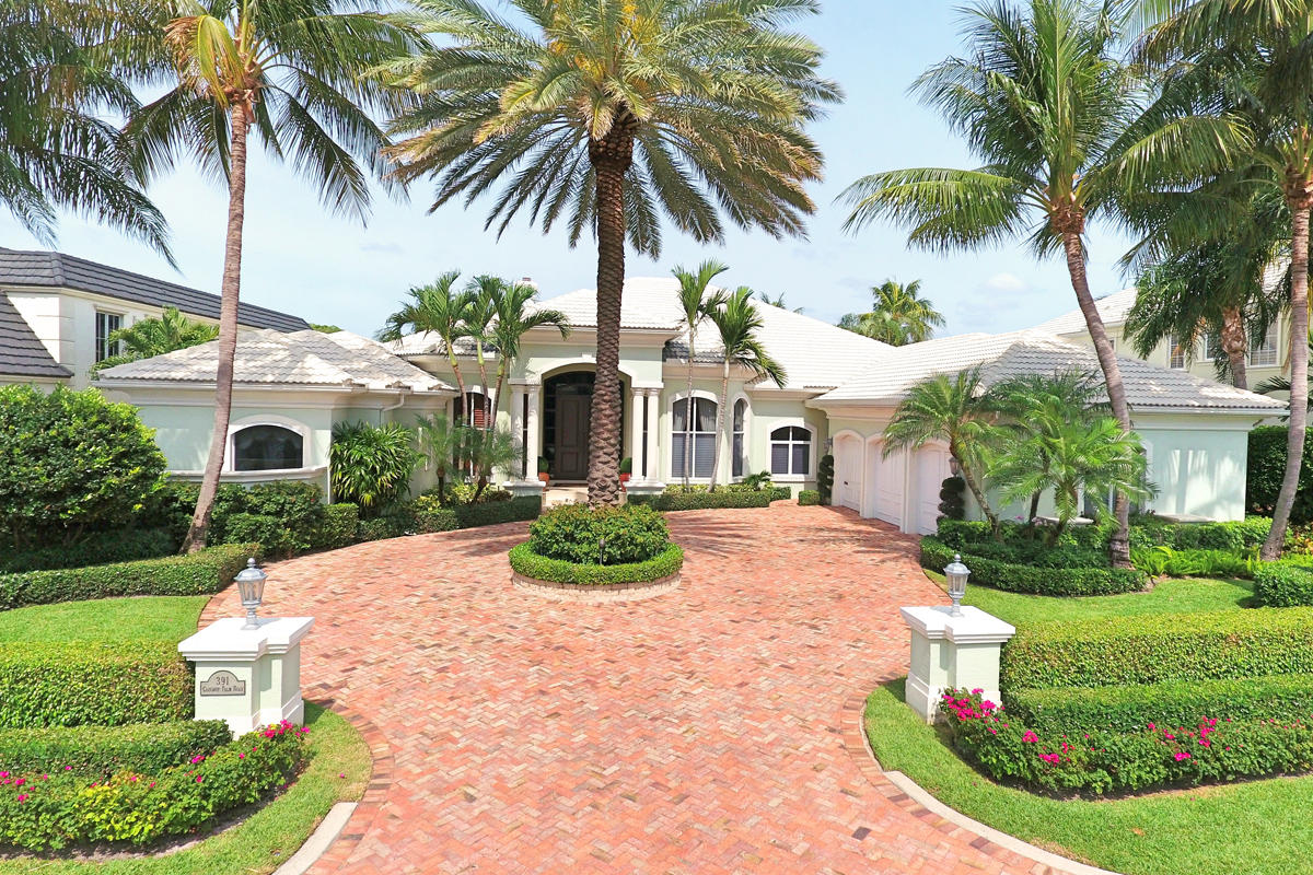 ROYAL PALM YACHT & COUNTRY CLUB - Residential