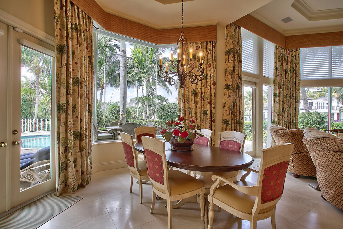 ROYAL PALM YACHT & COUNTRY CLUB - Residential
