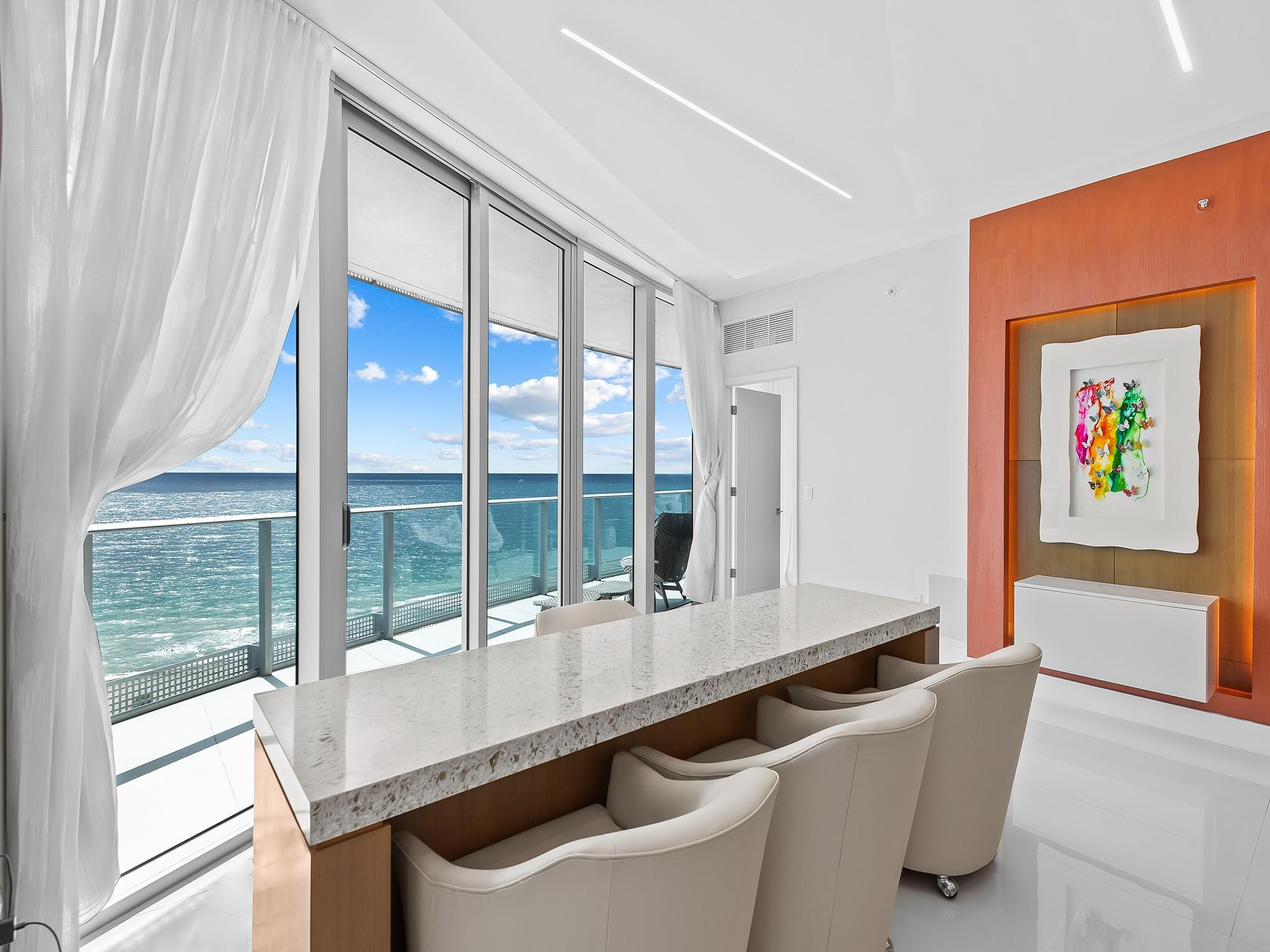 PARAMOUNT FT LAUDERDALE C - Residential