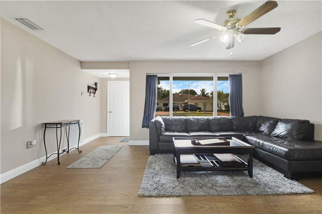 Sunrise Golf Village Sec - Residential