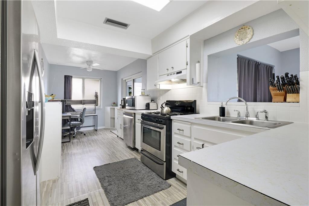 Sunrise Golf Village Sec - Residential