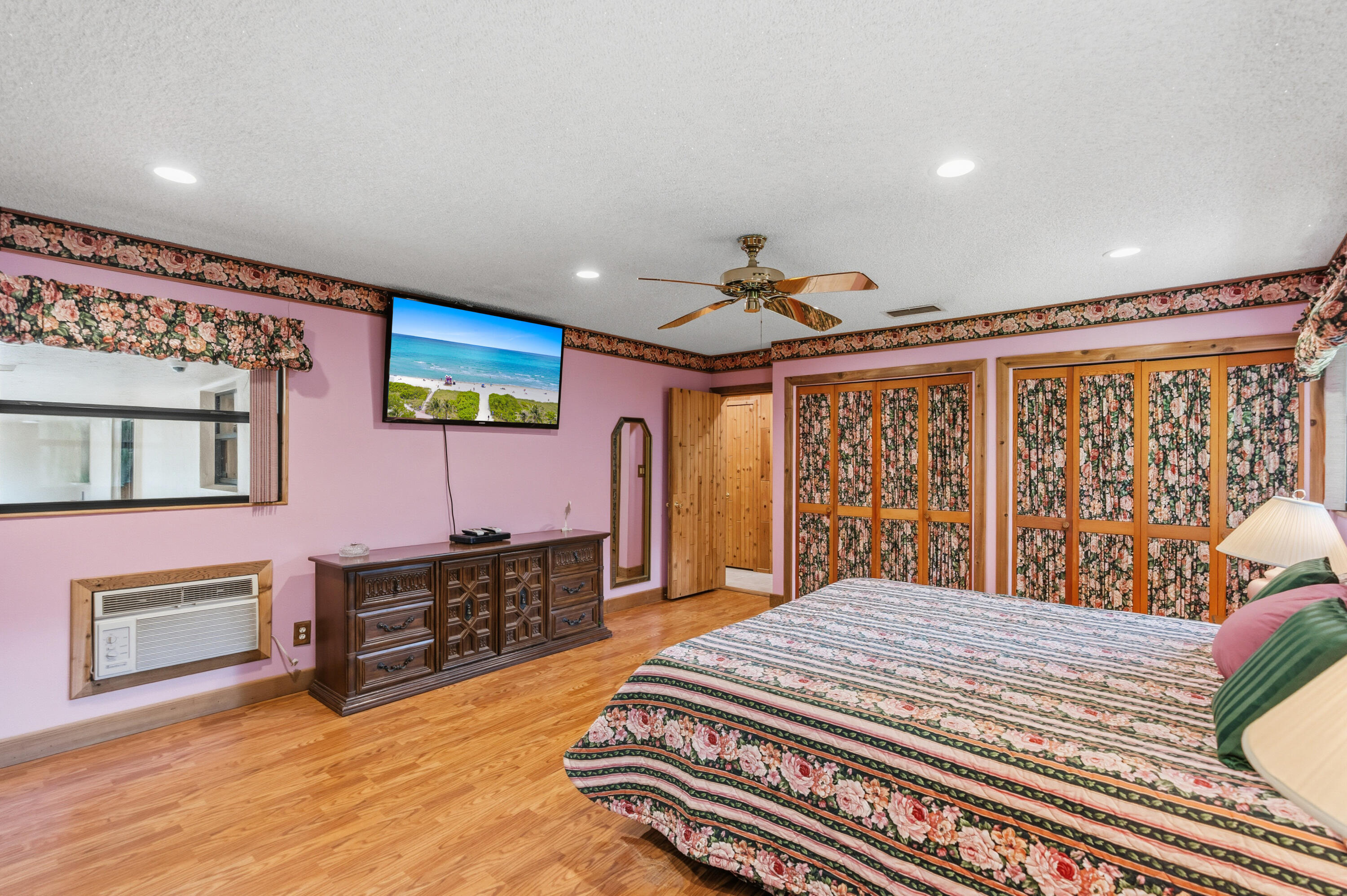 MARTHA BRIGHT FARMS - Residential