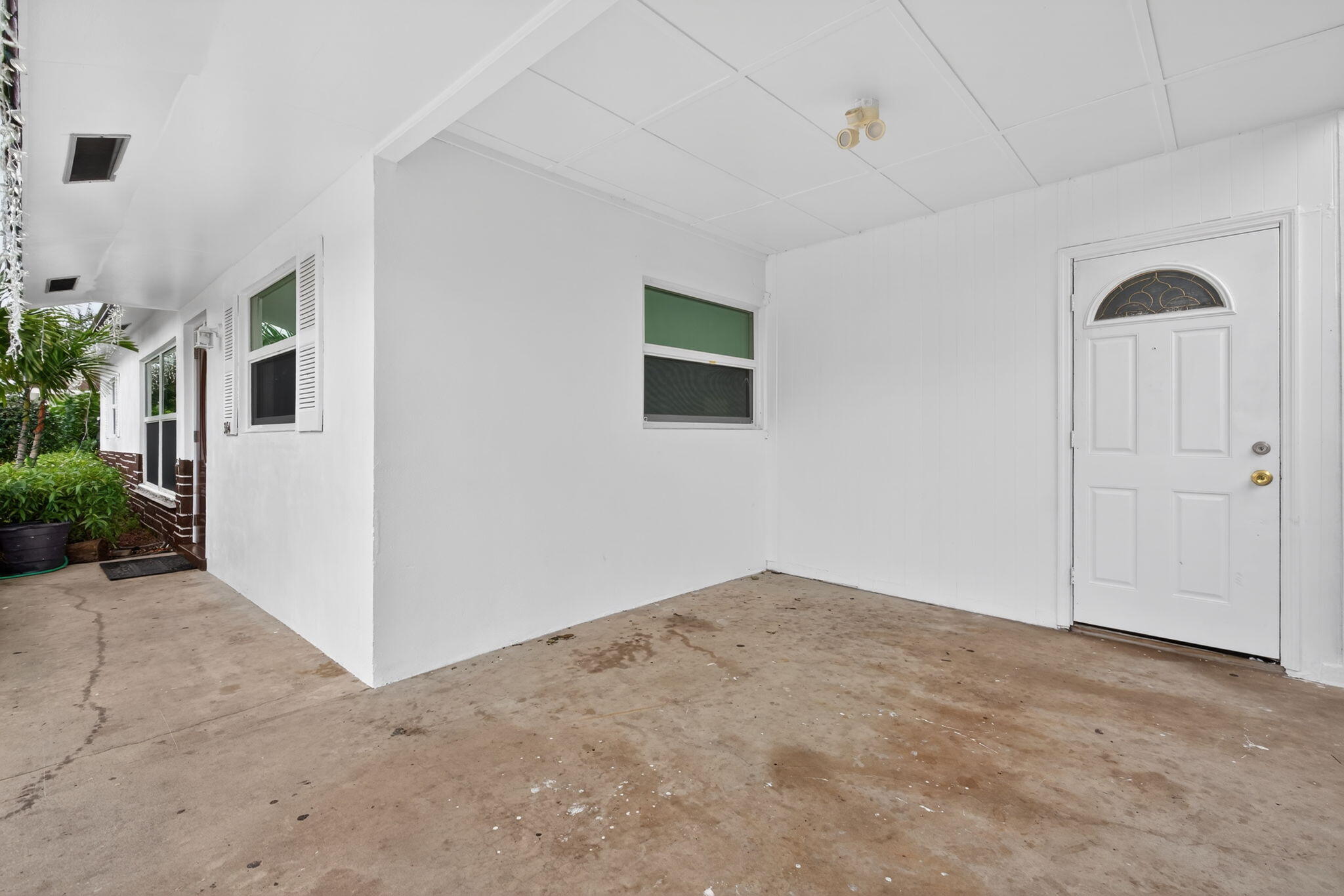 PINE GARDENS - Residential