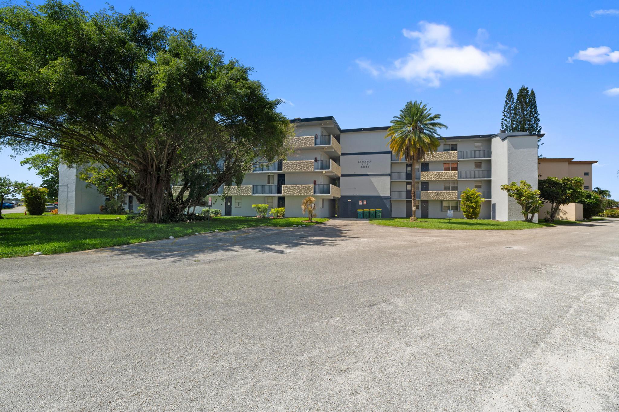 Experience peaceful living in this charming 2-bedroom, 2-bathroom unit located in Plantation. This bright and airy residence features a functional layout, perfect for modern living. Enjoy a private screened-in balcony with serene views, ideal for morning coffee or evening relaxation. The community offers fantastic amenities, including a refreshing pool and well-maintained common areas. Enjoy peace of mind with a *BRAND-NEW A/C system*, professionally installed in December 2025. This energy-efficient upgrade ensures comfort and lower utility costs for years to come. Strategically located minutes away from the I-440. Move-in ready and waiting for its new owner! NO WINDMITIGATION INSURANCE NO HURRICANE INSURANCE. All information MUST be verify by the buyers.