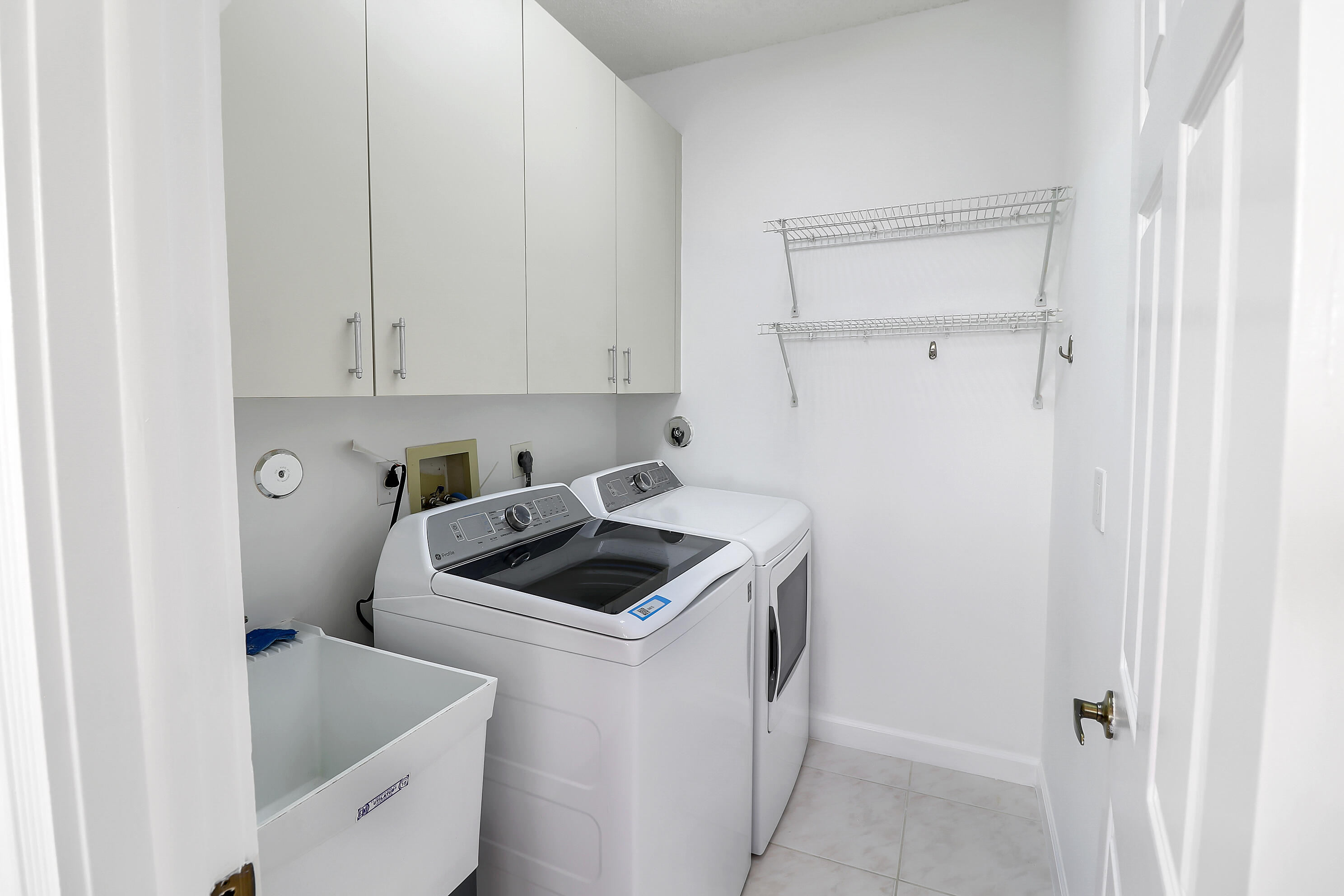 WESTPORT 2ND SECTION - Residential
