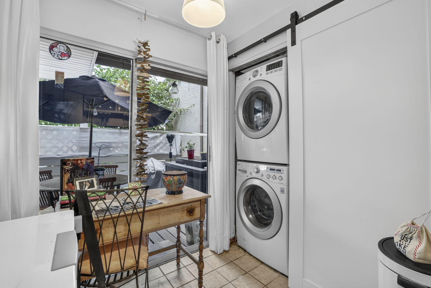 WOODLAKE SHORES - Residential