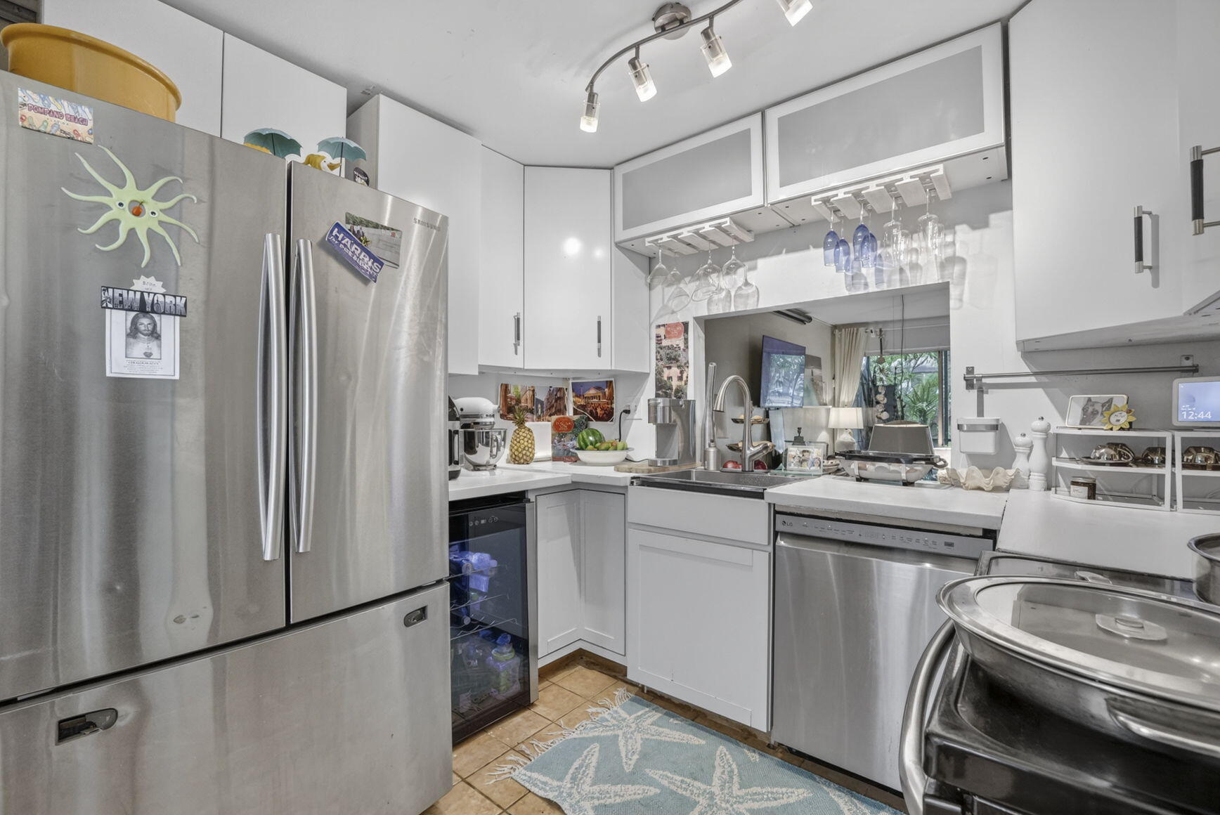 WOODLAKE SHORES - Residential