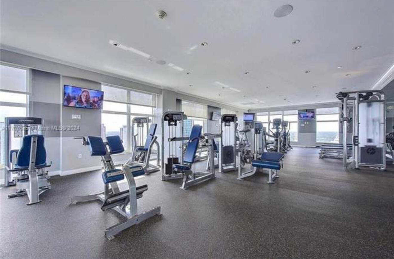 350 LAS OLAS PLACE CONDO - Residential