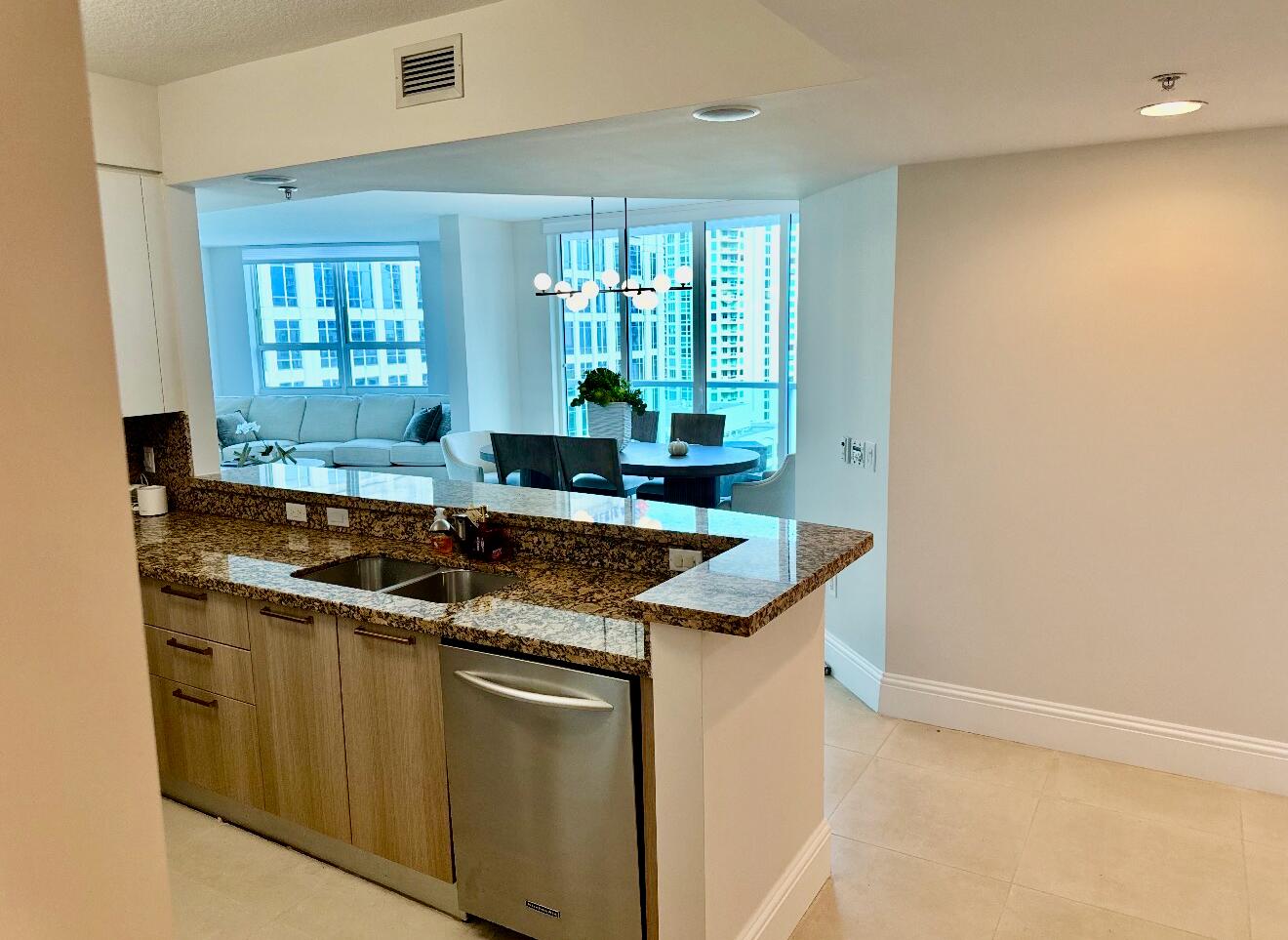 350 LAS OLAS PLACE CONDO - Residential