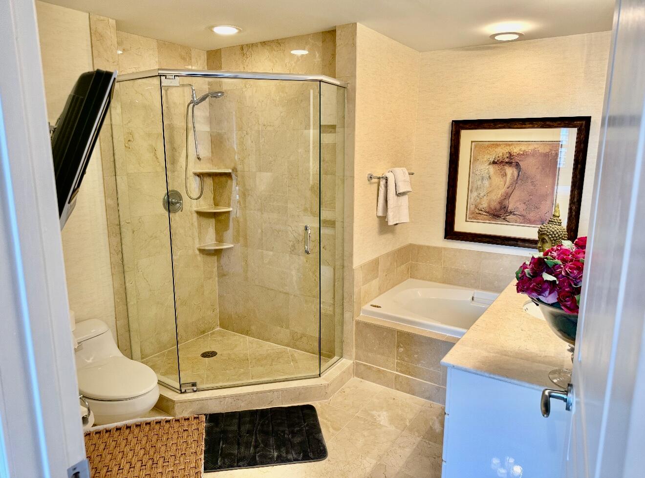 350 LAS OLAS PLACE CONDO - Residential
