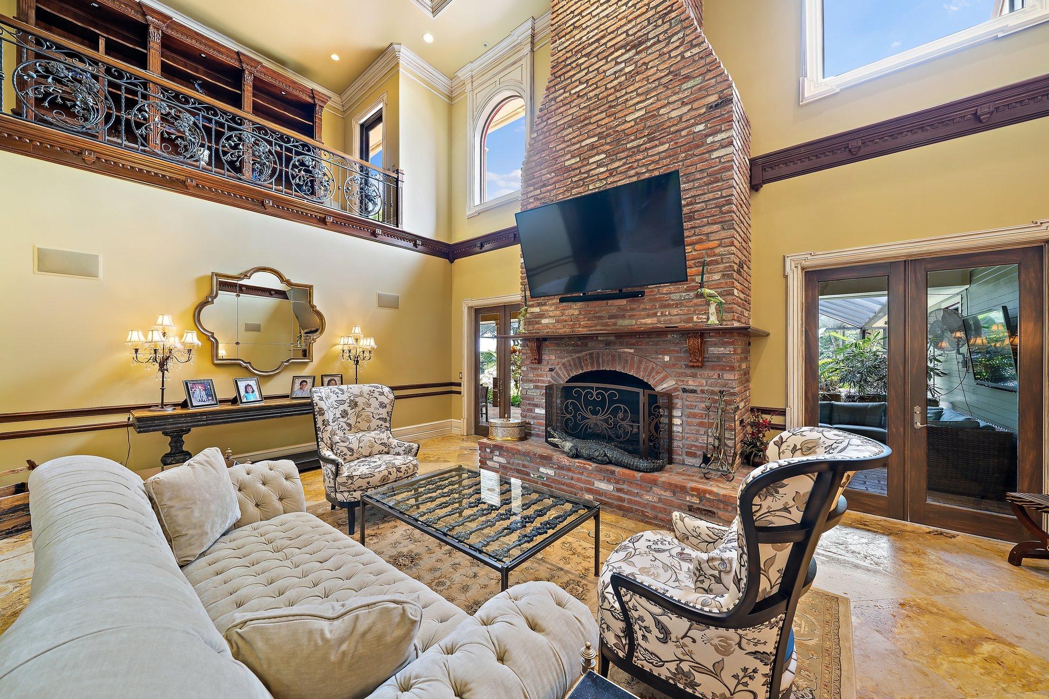 PALM CITY FARMS - Residential