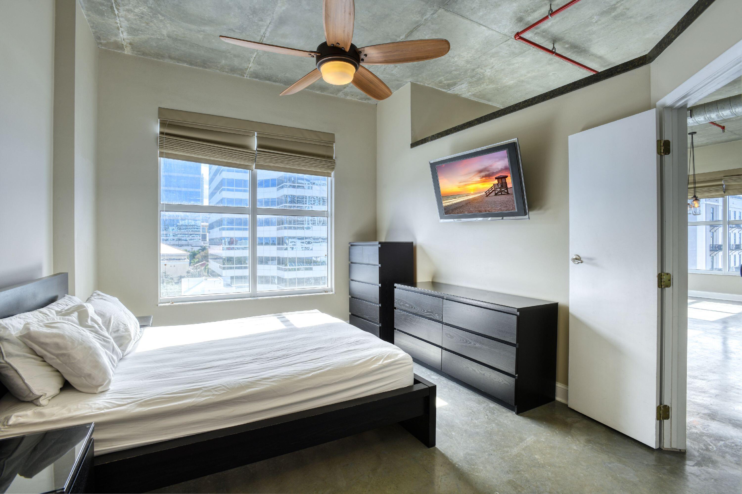 NOLA LOFTS CONDOMINIUM I - Residential Lease