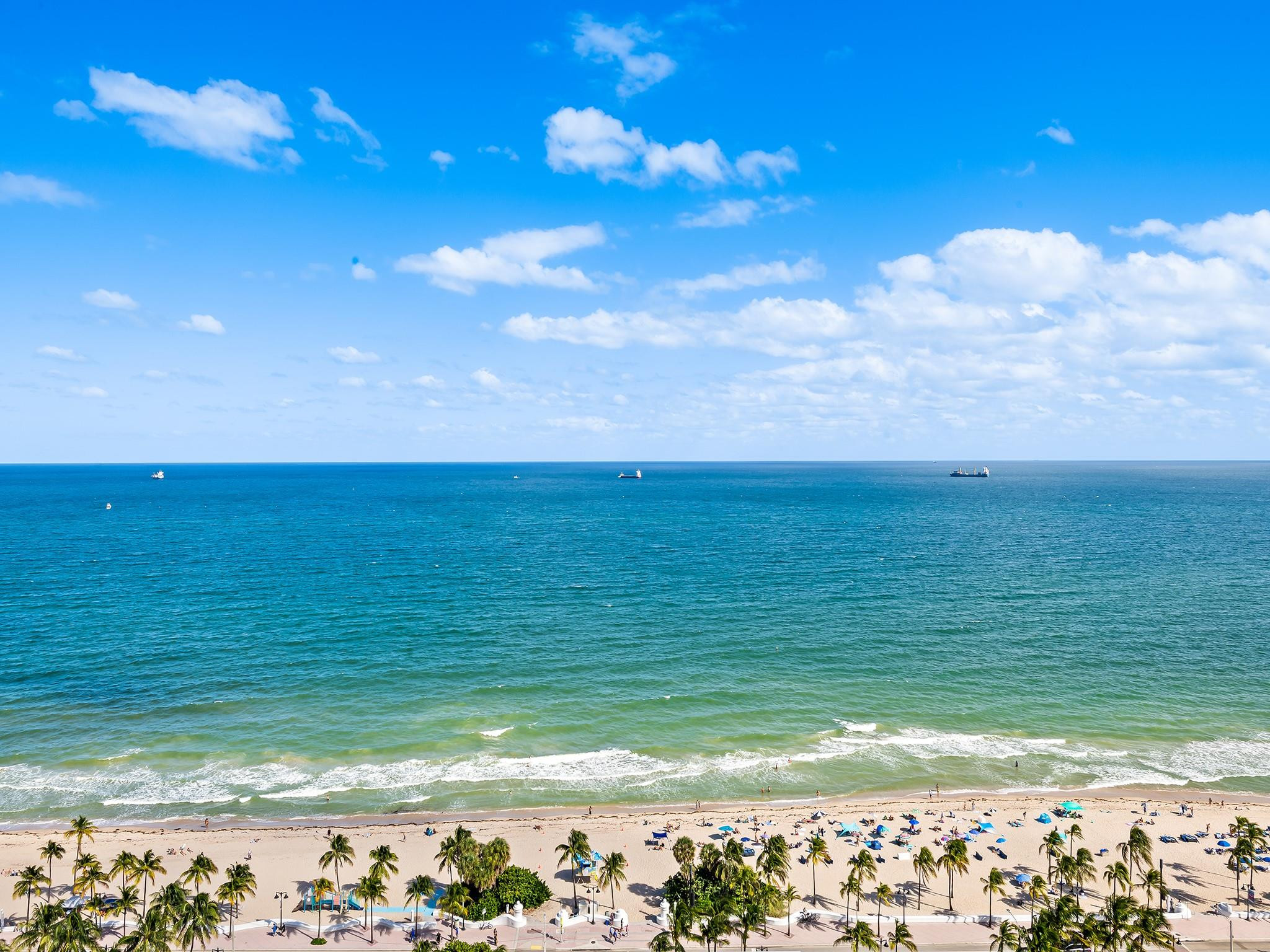 SELENE OCEANFRONT RESIDEN - Residential