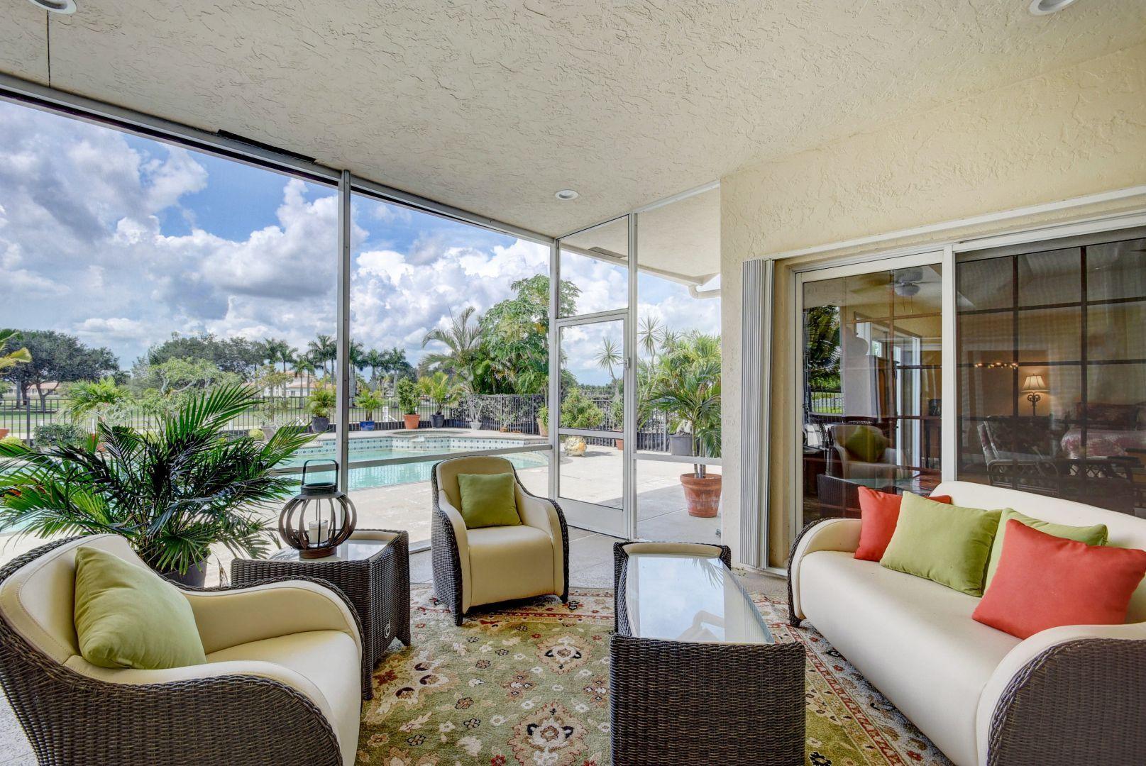 PALM BEACH POINT - Residential