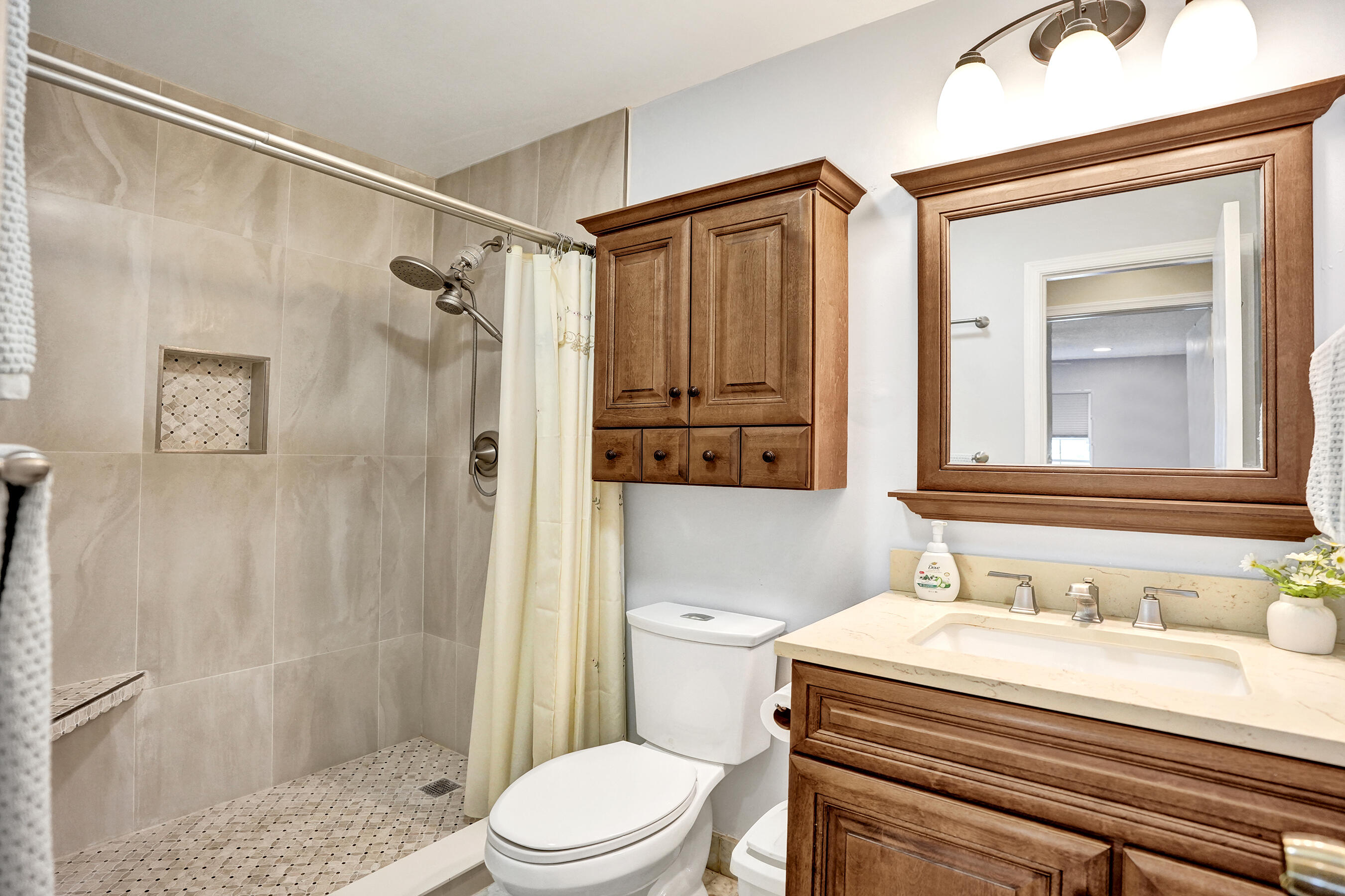 LIMETREE CONDO - Residential