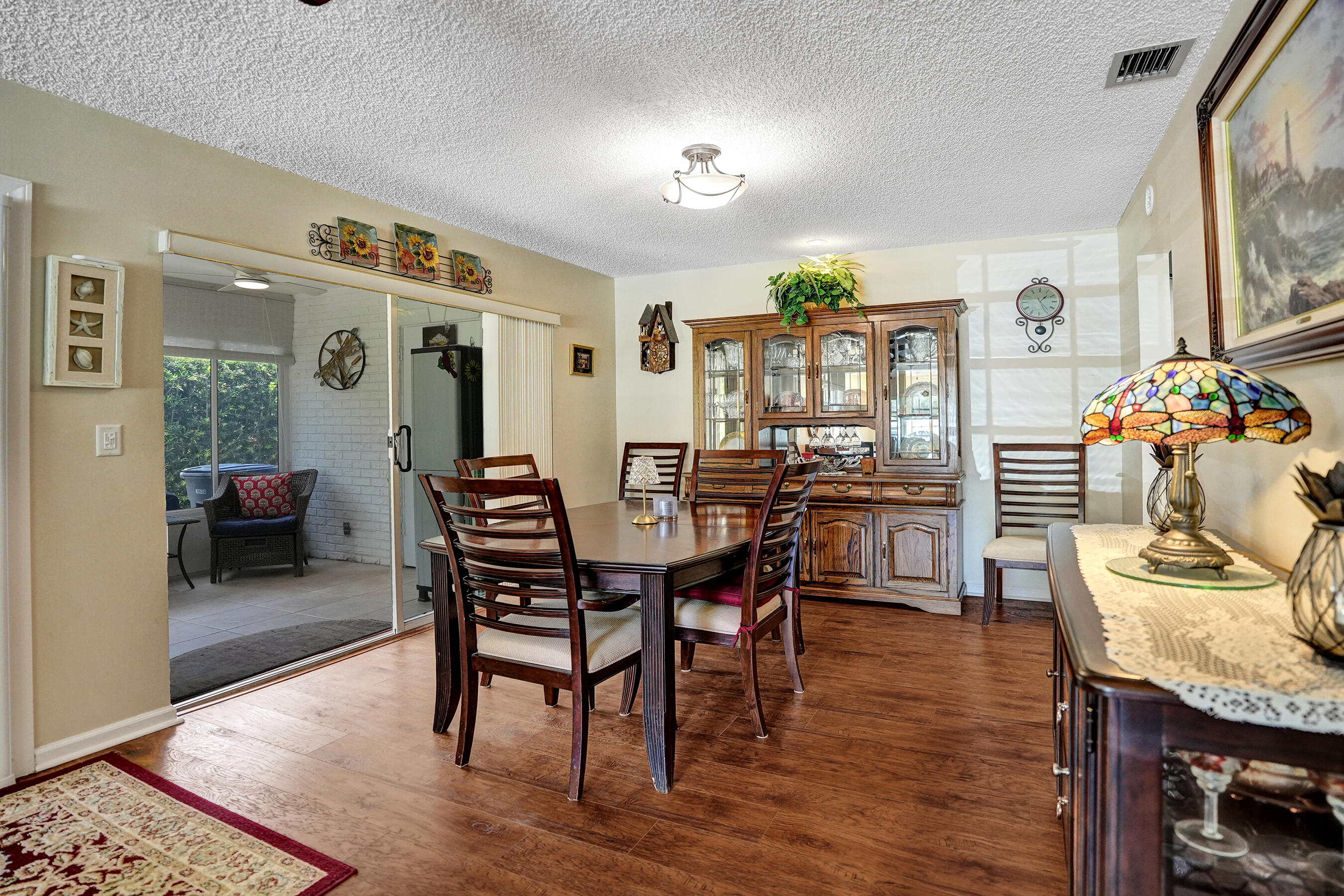 LIMETREE CONDO - Residential