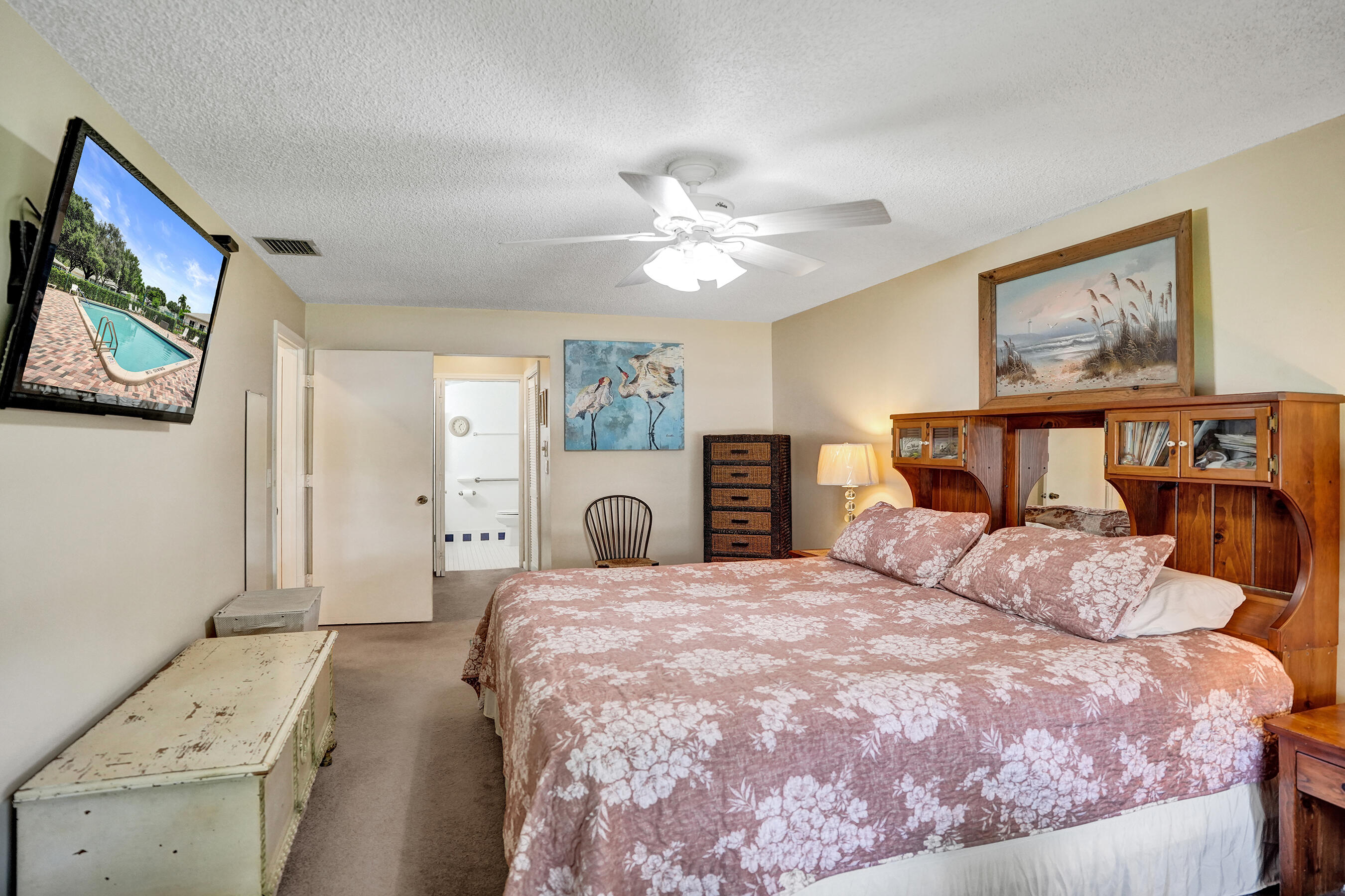 LIMETREE CONDO - Residential