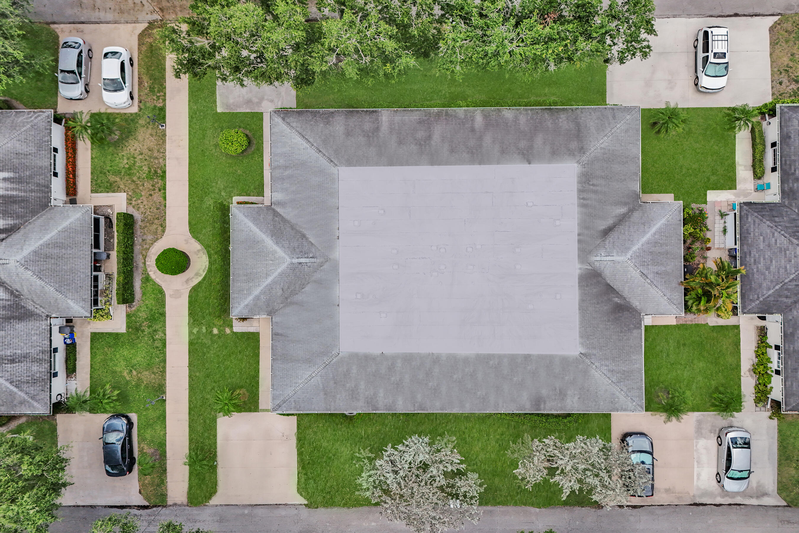 LIMETREE CONDO - Residential