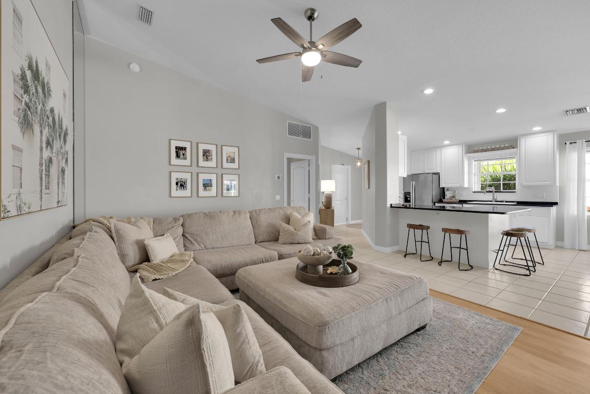 PARKSIDE AT MARTIN DOWNS - Residential