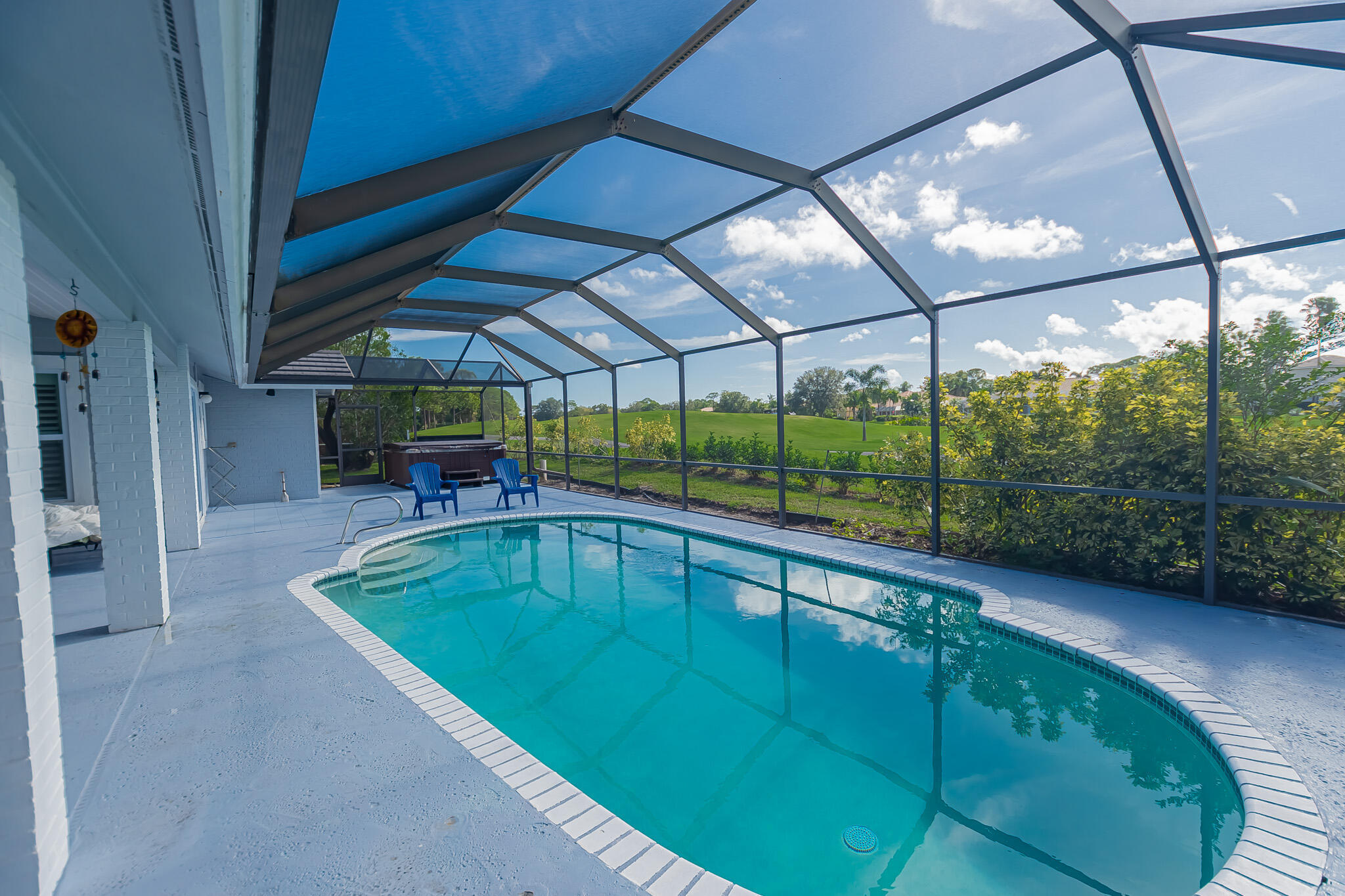 COUNTRY CLUB ESTATES - Residential Lease