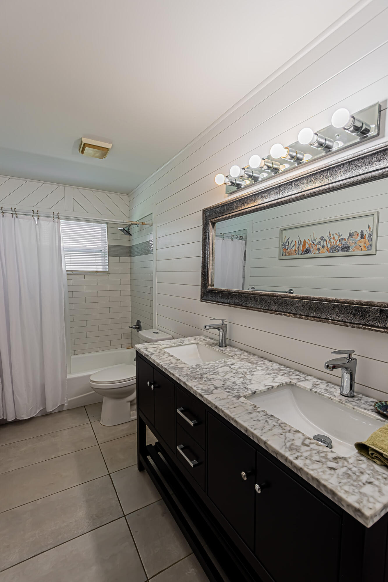 COUNTRY CLUB ESTATES - Residential Lease