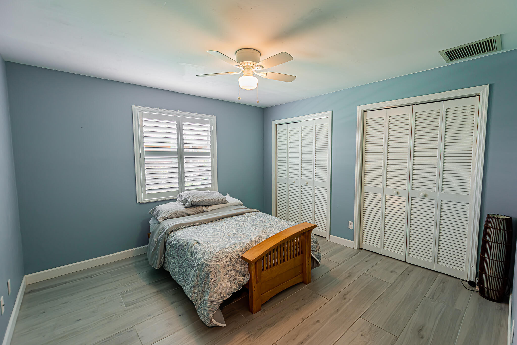 COUNTRY CLUB ESTATES - Residential Lease