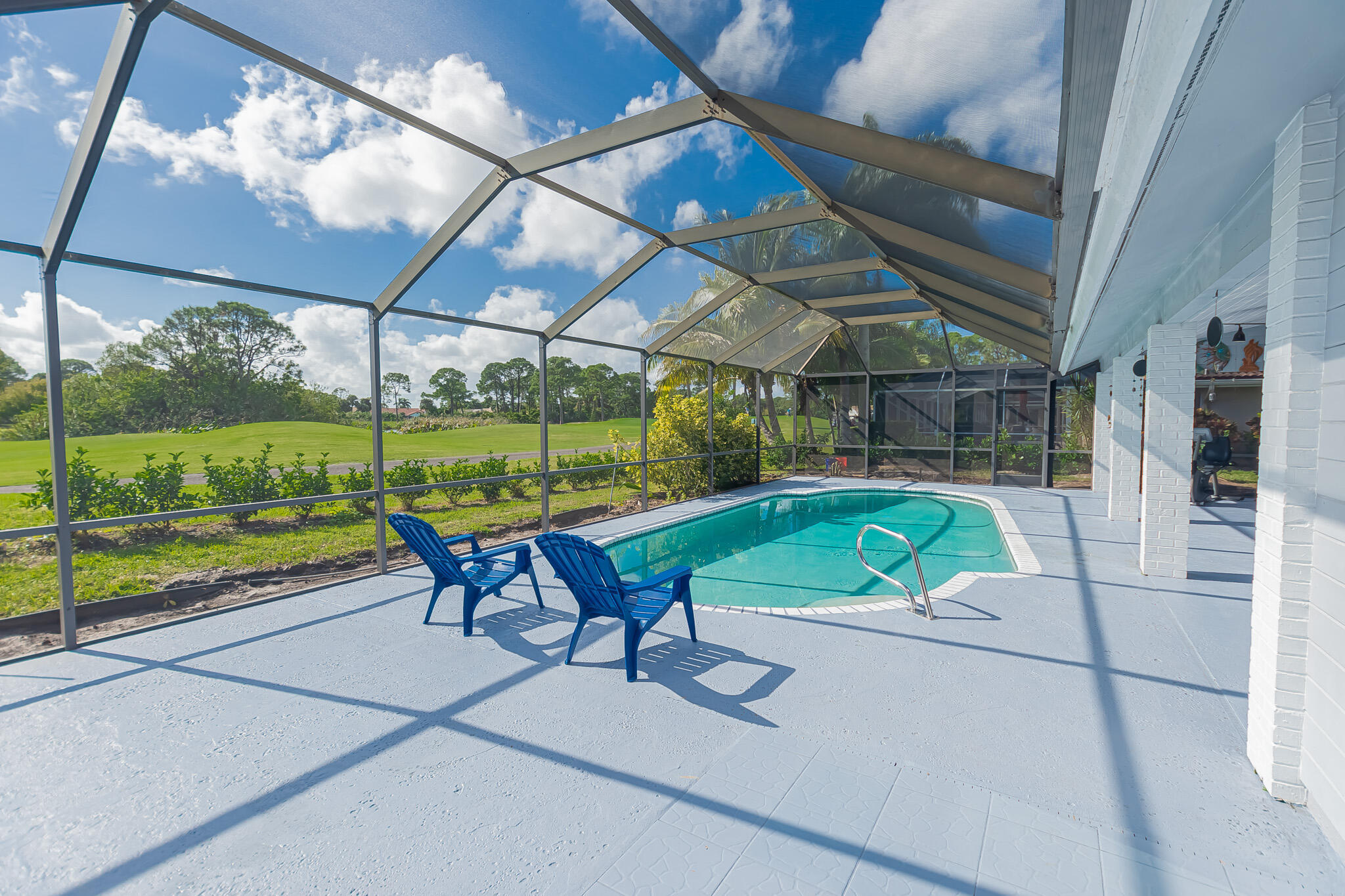 COUNTRY CLUB ESTATES - Residential Lease