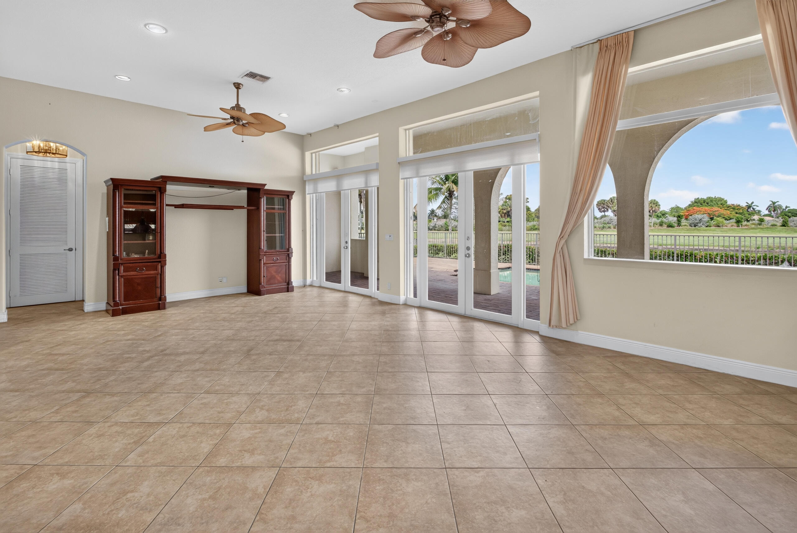 HERON BAY CENTRAL - Residential