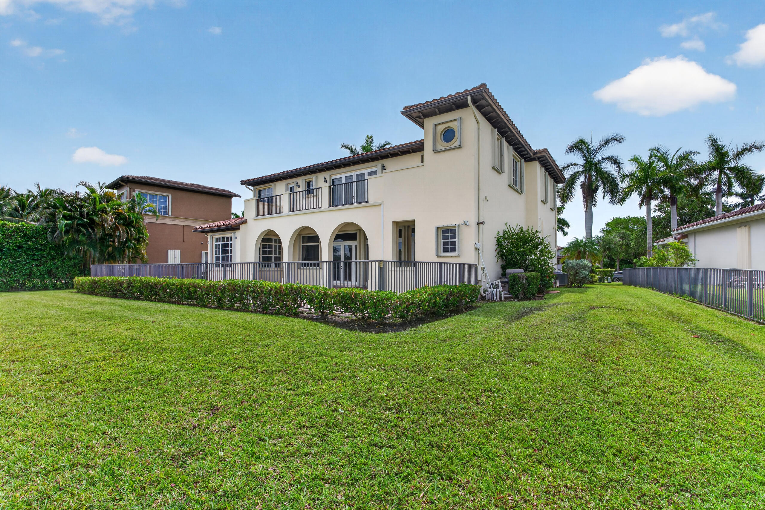 HERON BAY CENTRAL - Residential