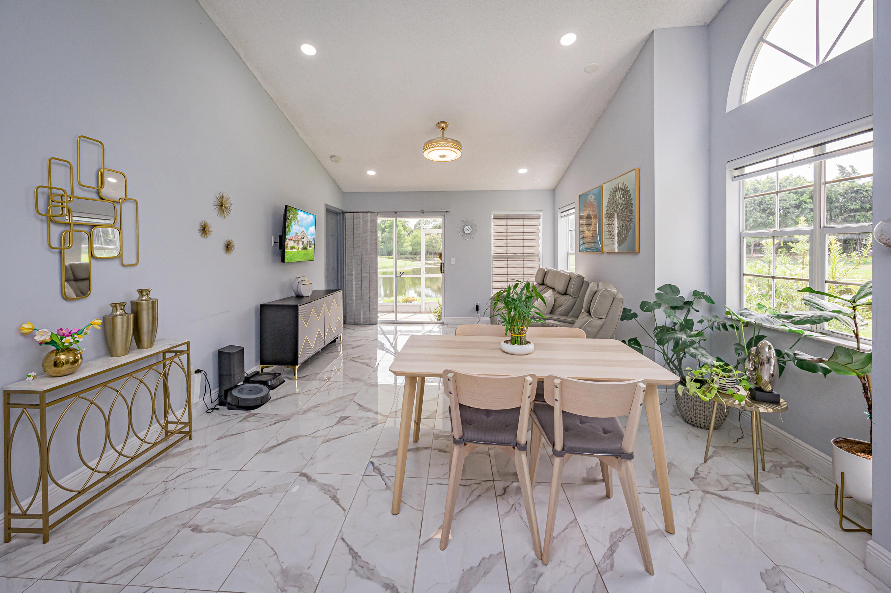 FAIRFIELDS LACUNA 1 - Residential