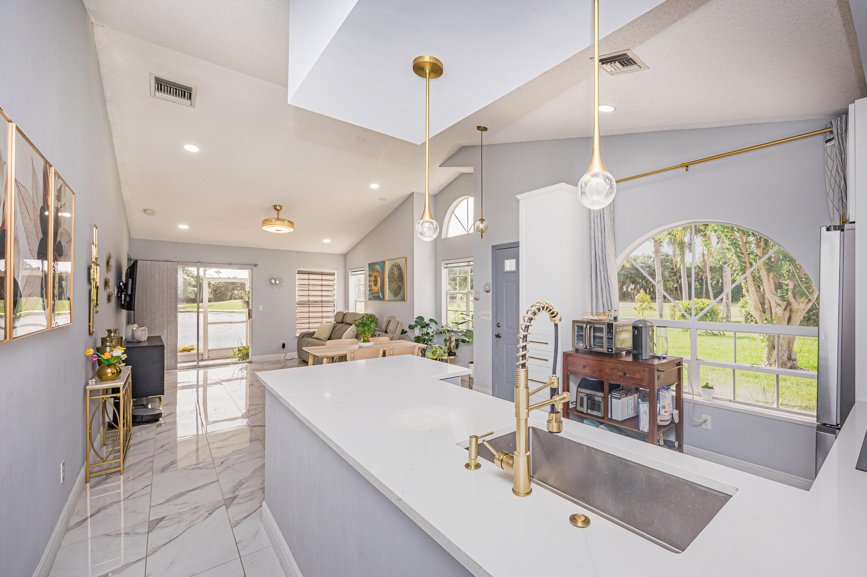 FAIRFIELDS LACUNA 1 - Residential