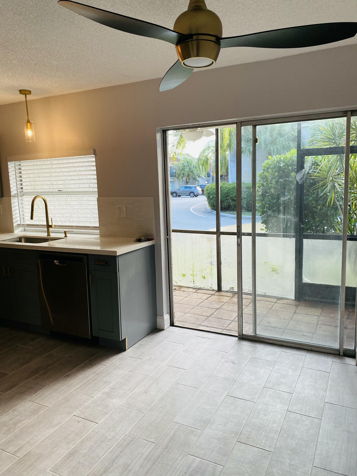 EMBARCADERO CONDO - Residential Lease