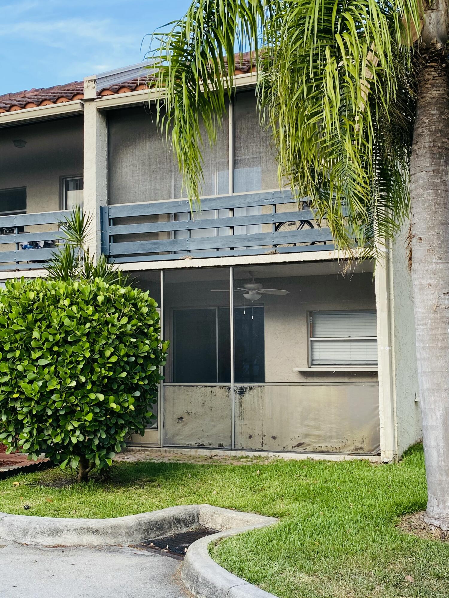 EMBARCADERO CONDO - Residential Lease