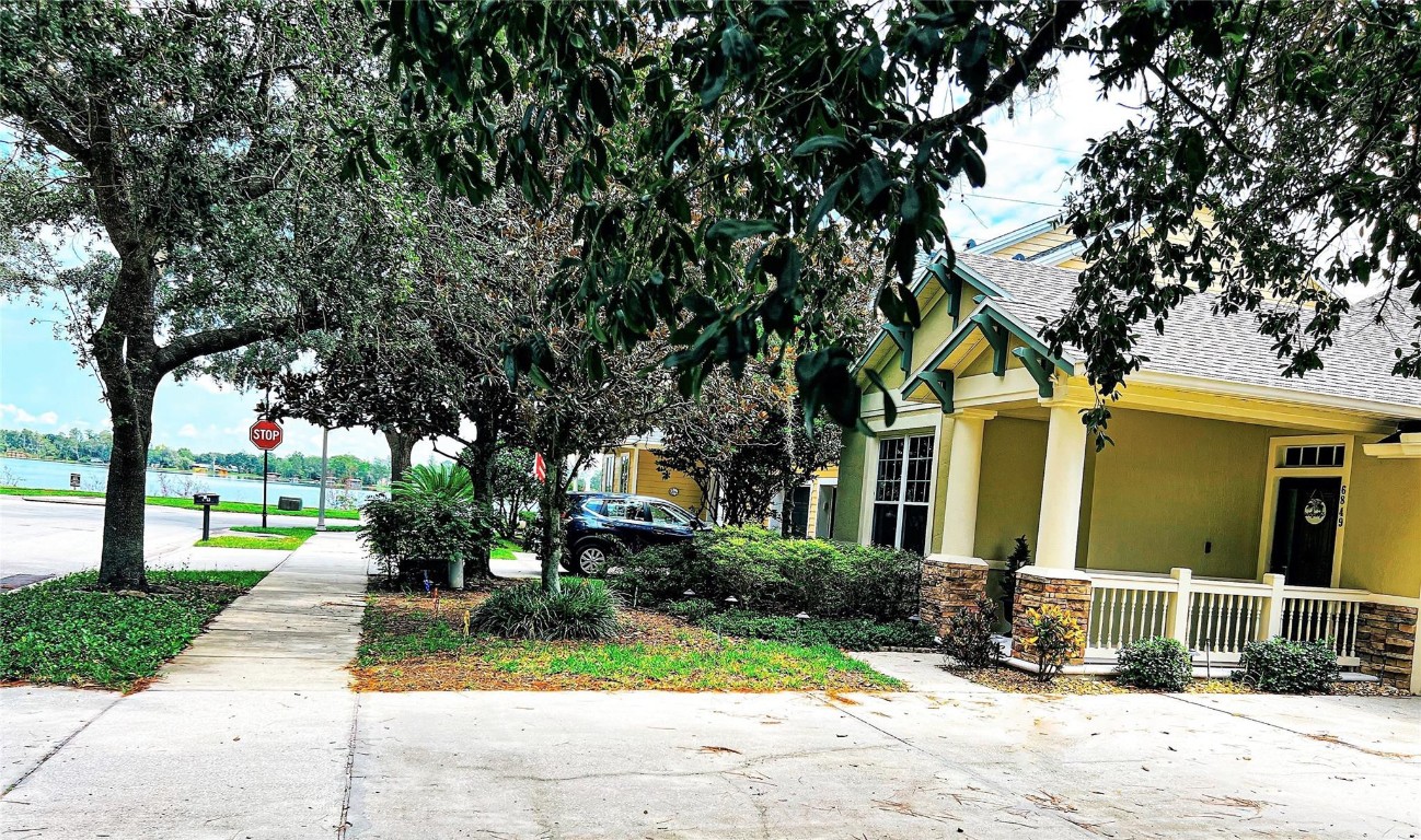 LAKES OF WINDEMERE PH 1 - Residential