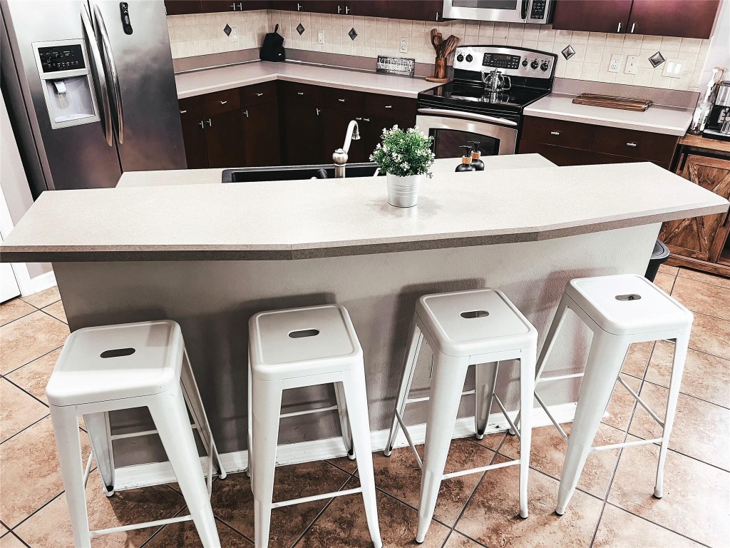 LAKES OF WINDEMERE PH 1 - Residential