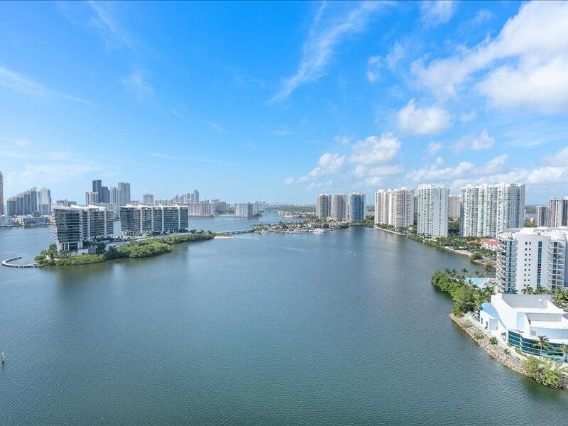 100 HIDDEN BAY CONDO - Residential