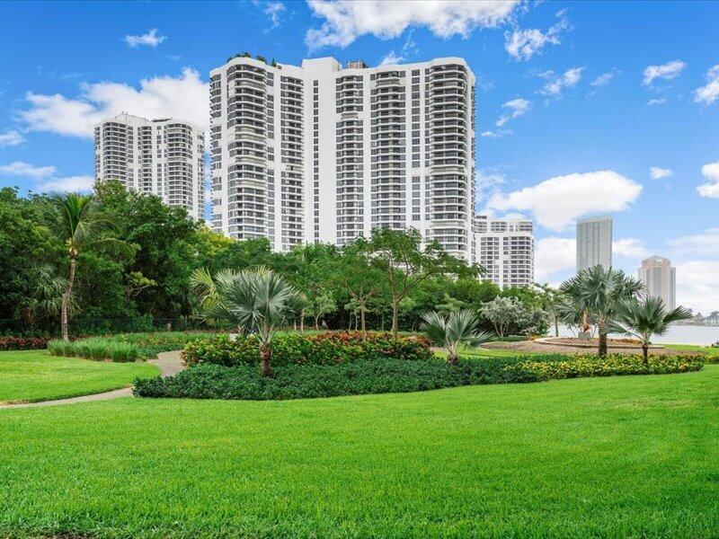 100 HIDDEN BAY CONDO - Residential