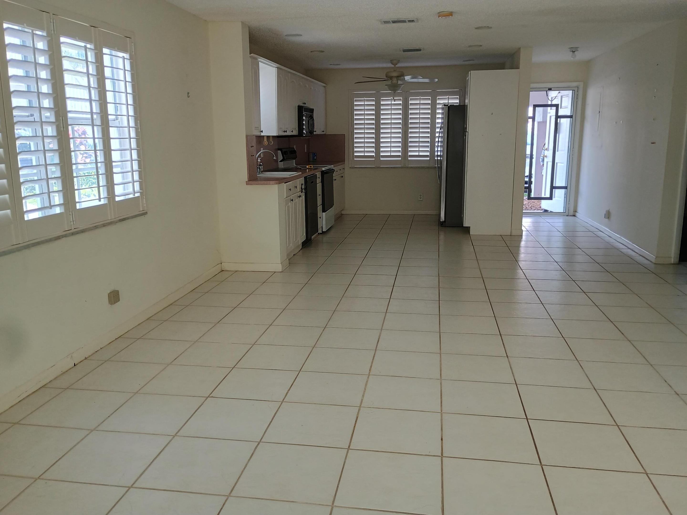 COLONIAL RIDGE CORP - Residential