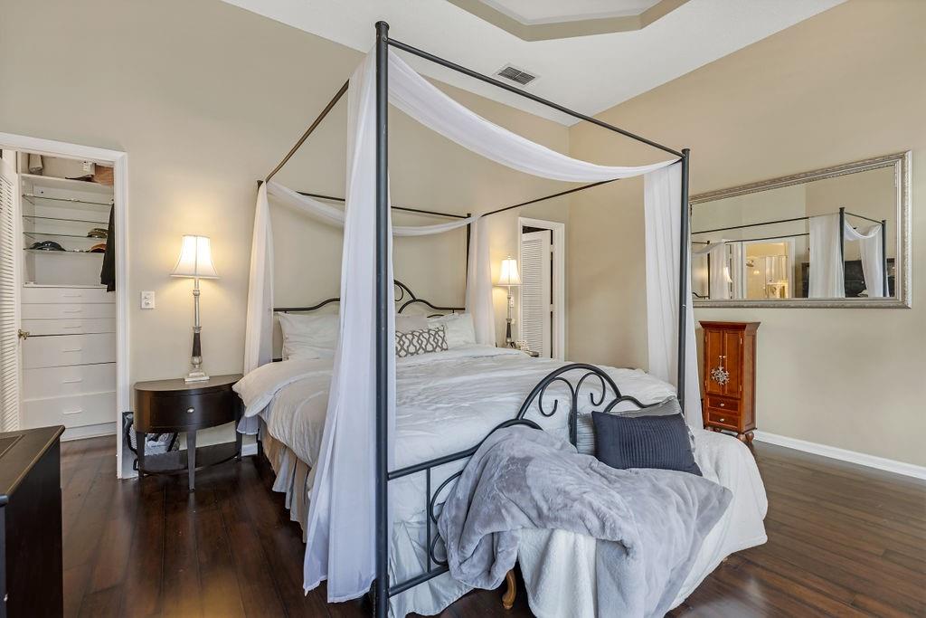Kensington 146-39 B - Residential