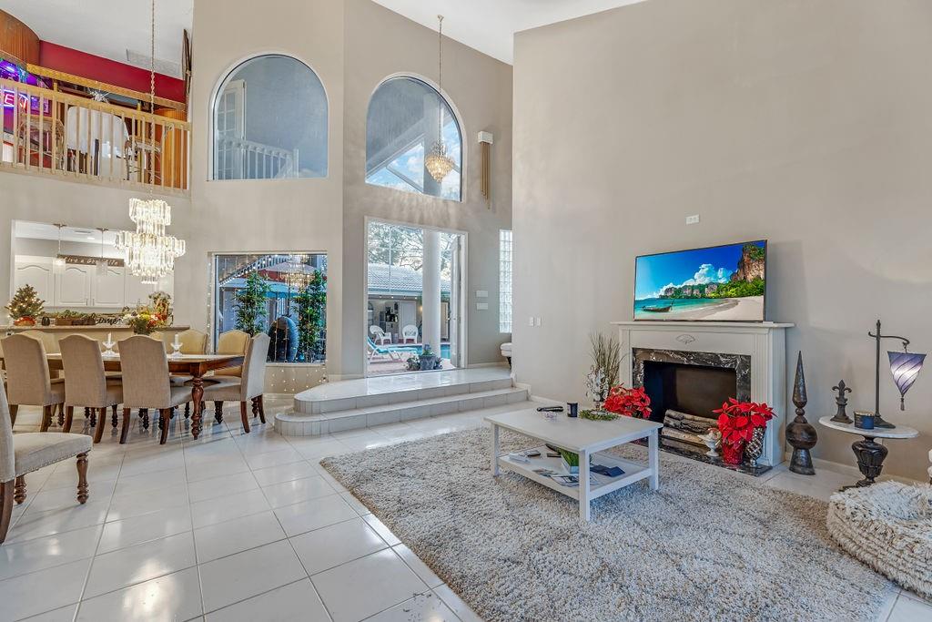 Kensington 146-39 B - Residential