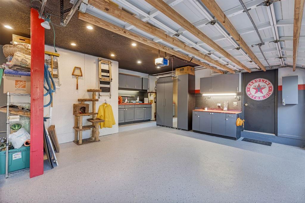 Kensington 146-39 B - Residential