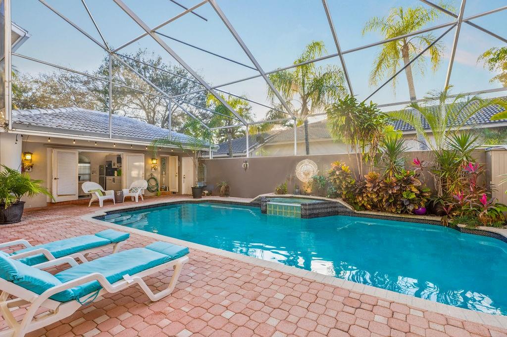 Kensington 146-39 B - Residential