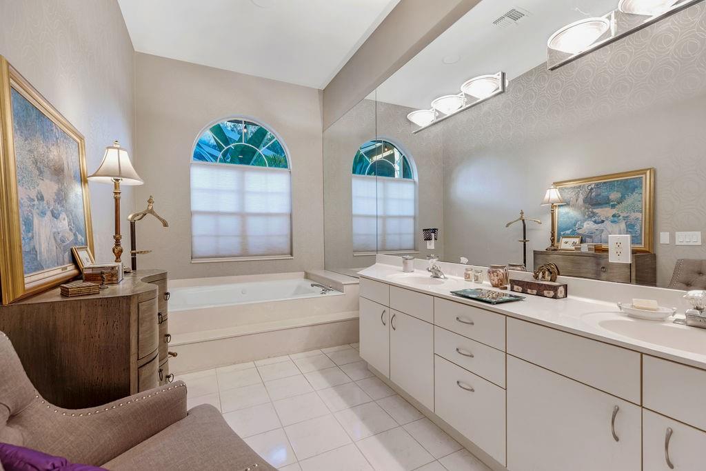 Kensington 146-39 B - Residential