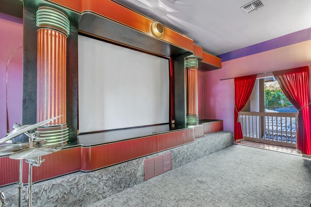 Kensington 146-39 B - Residential