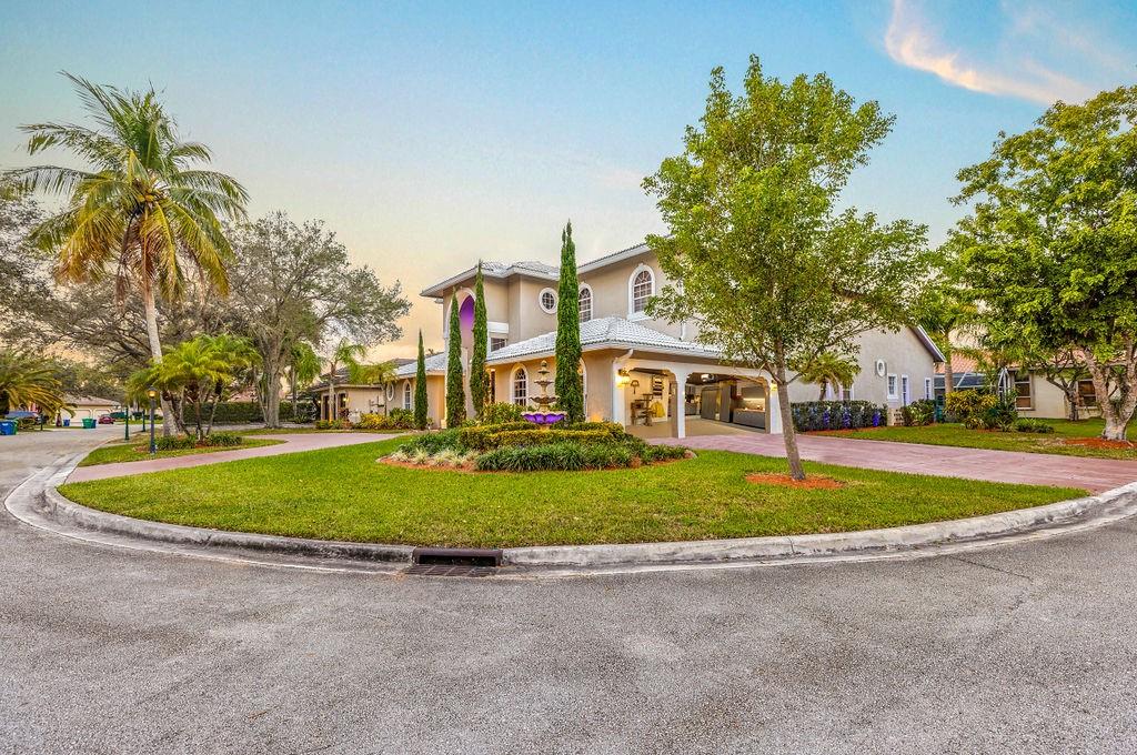 Kensington 146-39 B - Residential