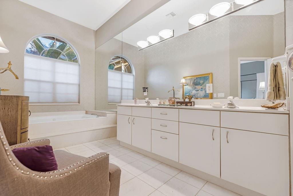 Kensington 146-39 B - Residential