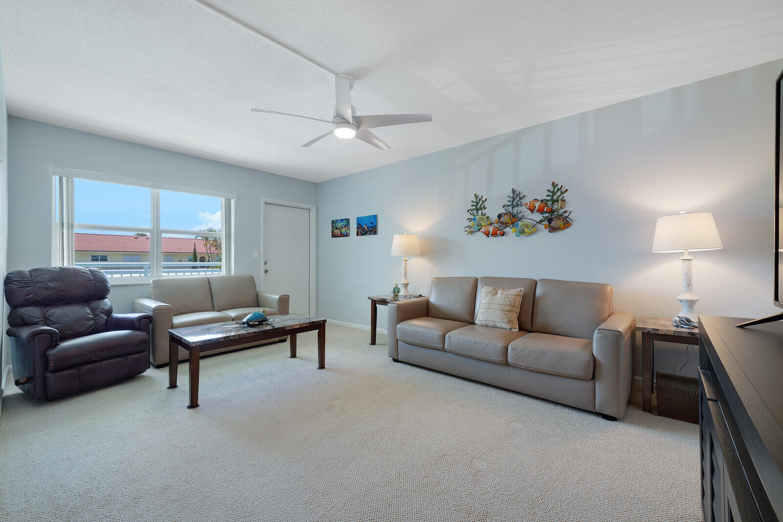 YACHT HARBOUR LANDINGS CONDO - Residential